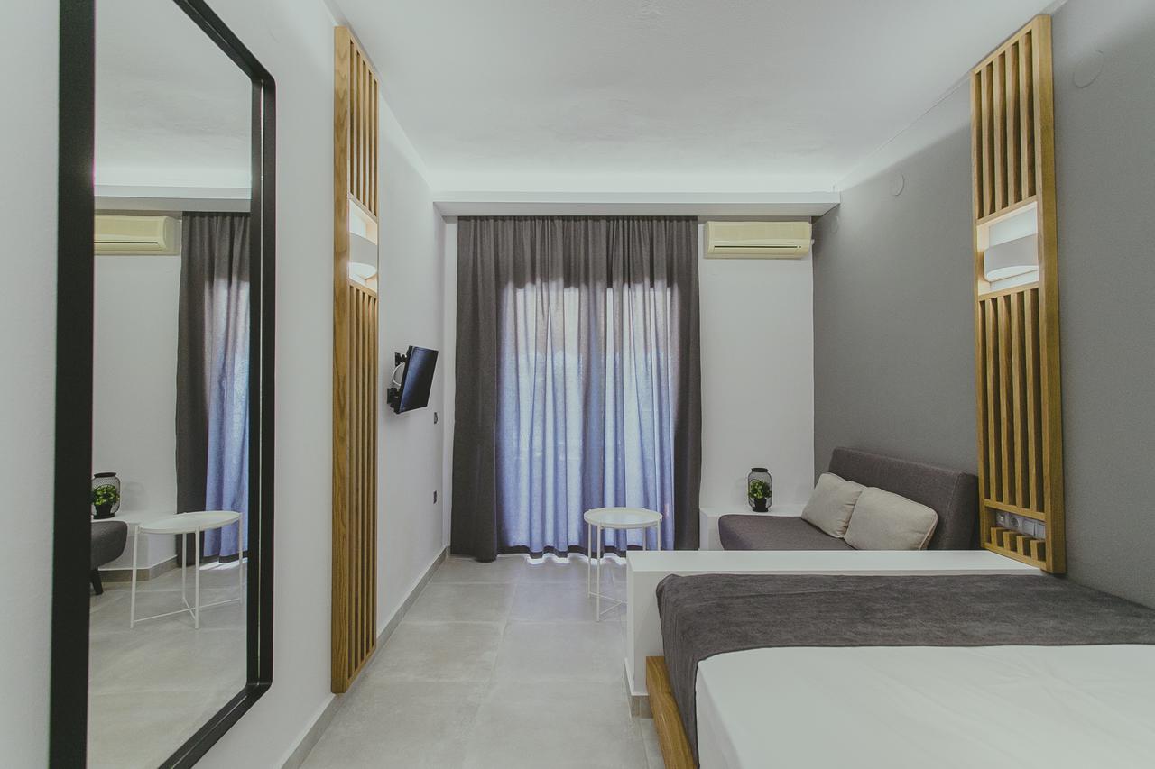 Hotel Papagalos Neos Marmaras Buitenkant foto