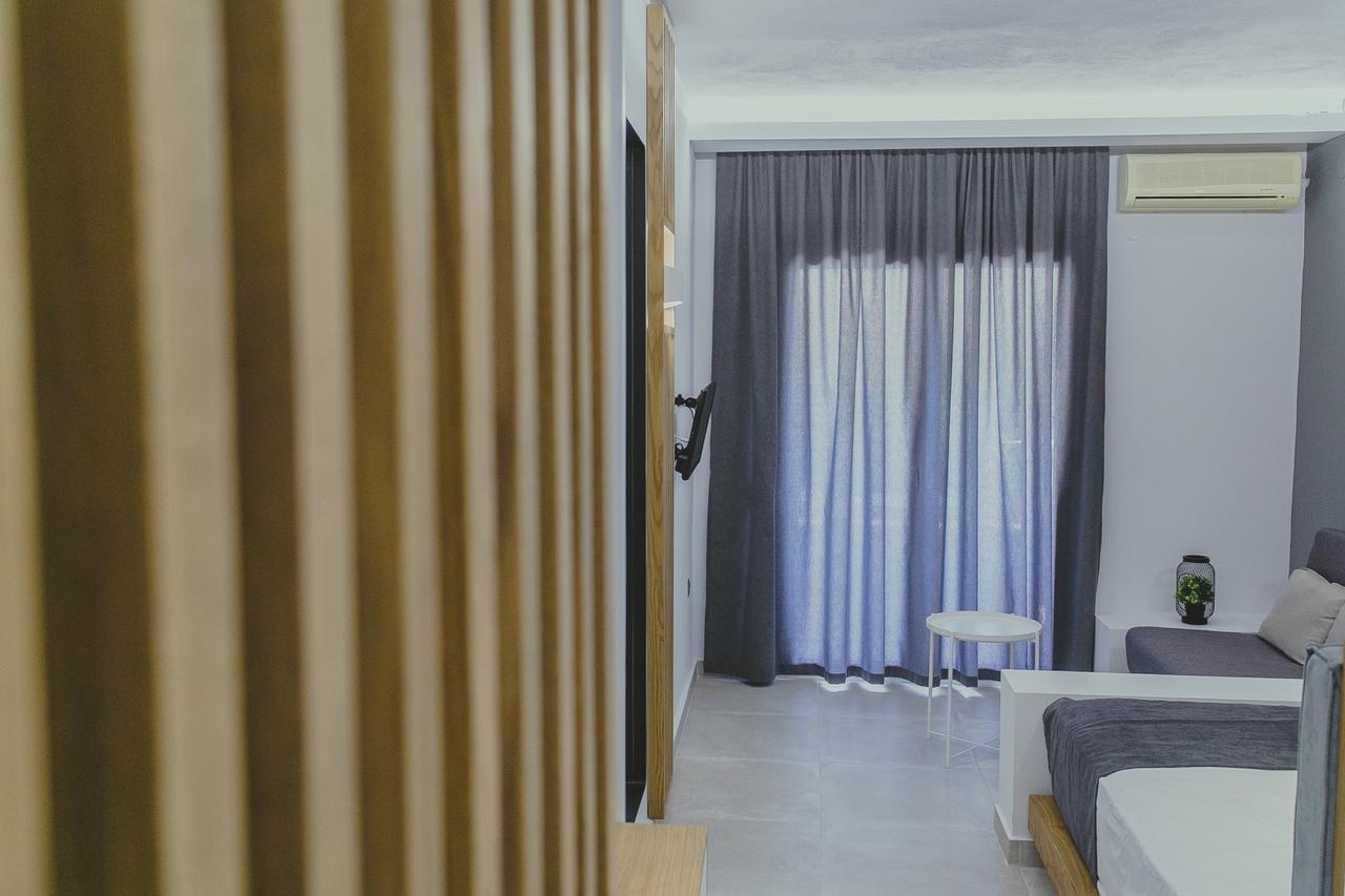 Hotel Papagalos Neos Marmaras Buitenkant foto